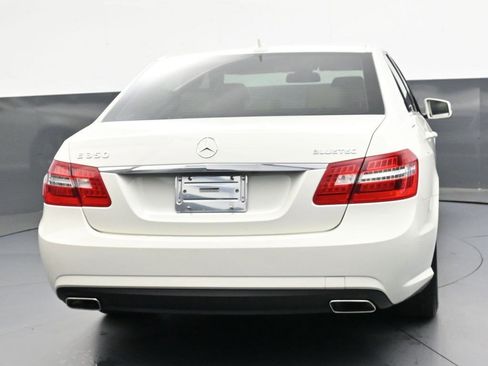 Used 2012 Mercedes-Benz E 350 BlueTEC Sedan image 4