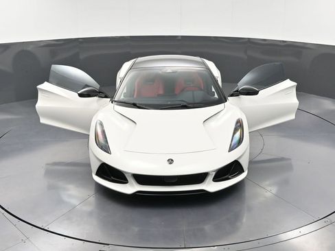 New 2026 Lotus Emira SE image 32