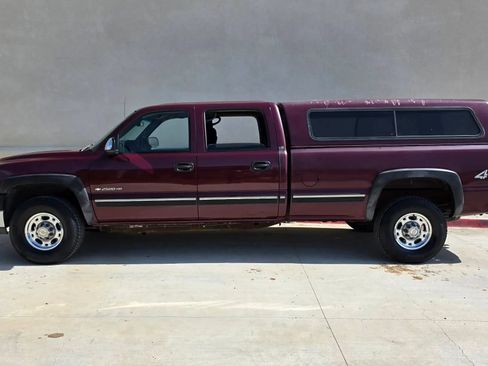 Used 2002 Chevrolet Silverado 2500 LS w/ Off-Road Skid Plate Pkg AWD/4WD image 6