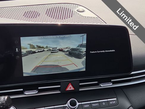 Used 2025 Hyundai Elantra Limited FWD image 26