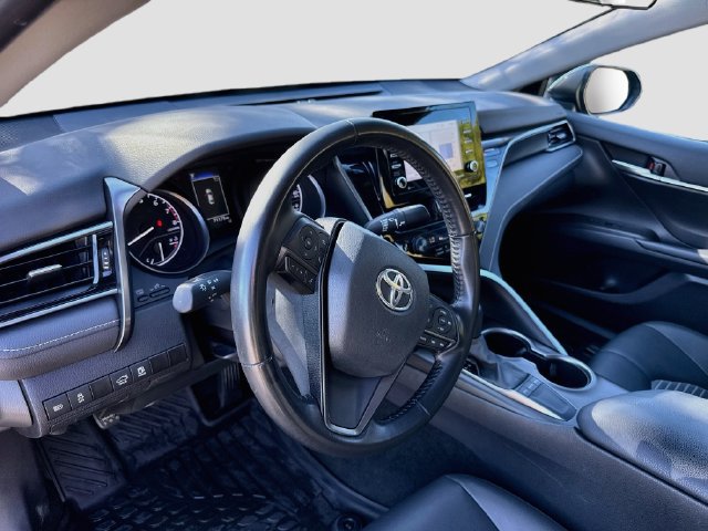 Used 2023 Toyota Camry SE FWD image 9