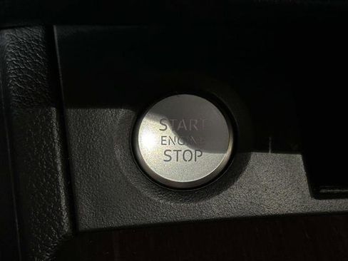 Used 2023 Audi Q5 2.0T Premium image 32