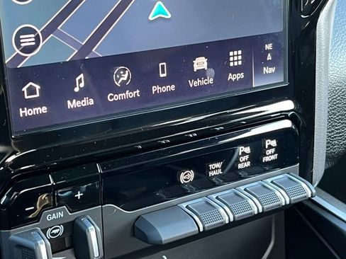 Used 2025 RAM 3500 Big Horn image 34