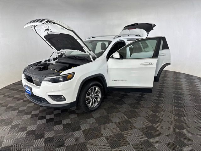 Used 2019 Jeep Cherokee Latitude Plus AWD/4WD image 11