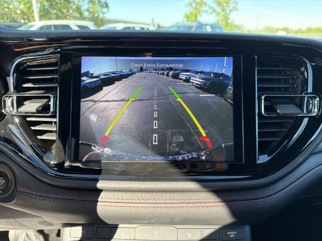 Used 2025 Dodge Durango GT AWD/4WD image 23