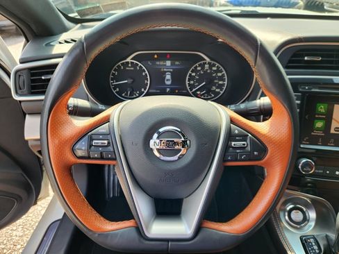 Certified 2019 Nissan Maxima Platinum w/ Reserve Package FWD image 9