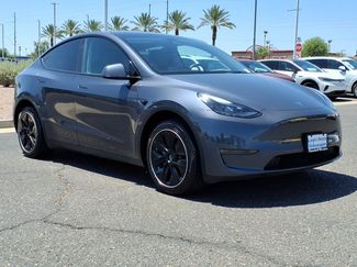 Used 2023 Tesla Model Y AWD video 1