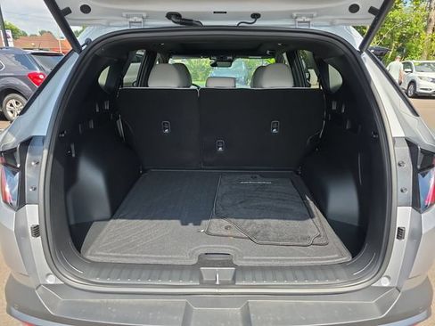 Used 2026 Hyundai Tucson Limited FWD image 13