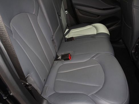 Used 2020 Buick Envision Essence AWD/4WD image 25