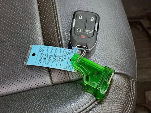 Used 2020 GMC Sierra 3500 Denali w/ Denali Ultimate Package image 35