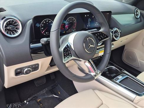 New 2026 Mercedes-Benz GLA 250 image 3