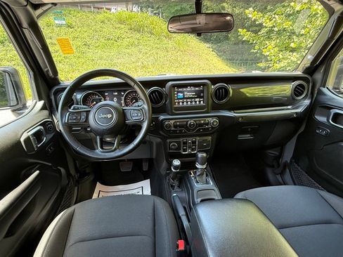 Used 2022 Jeep Gladiator Sport AWD/4WD image 11