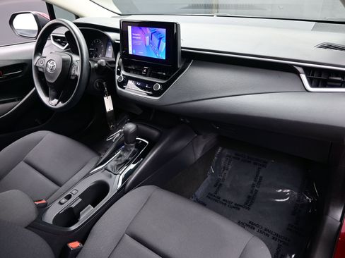 Used 2024 Toyota Corolla LE image 14