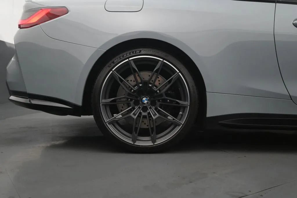 Used 2021 BMW M4 Competition RWD image 21