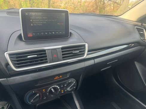 Used 2015 MAZDA MAZDA3 i Sport image 25