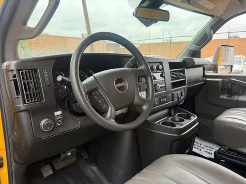 Used 2021 GMC Savana 3500 Extended w/ Power Convenience Package RWD image 12