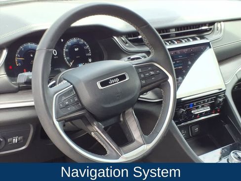 Used 2024 Jeep Grand Cherokee L Limited w/ Luxury Tech Group II image 2