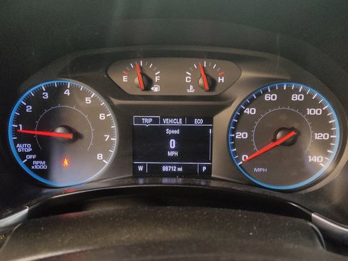 Used 2018 Chevrolet Equinox LT FWD image 23