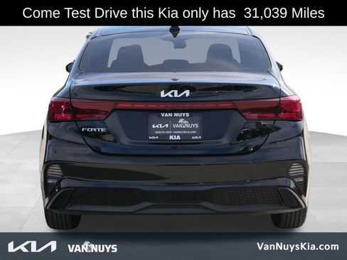 Used 2023 Kia Forte LXS w/ LXS Technology Package image 5