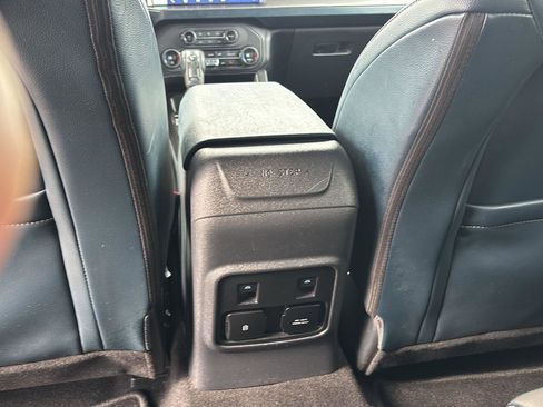Used 2023 Ford Bronco Outer Banks AWD/4WD image 19