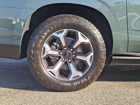 Used 2026 GMC Yukon XL AT4 Ultimate w/ LPO, Floor Liner Package image 8