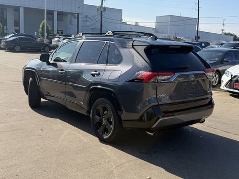 Used 2019 Toyota RAV4 XSE AWD/4WD image 7