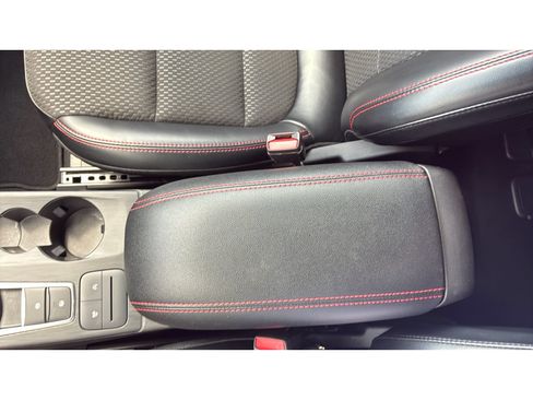Used 2024 Ford Escape ST-Line AWD/4WD image 19