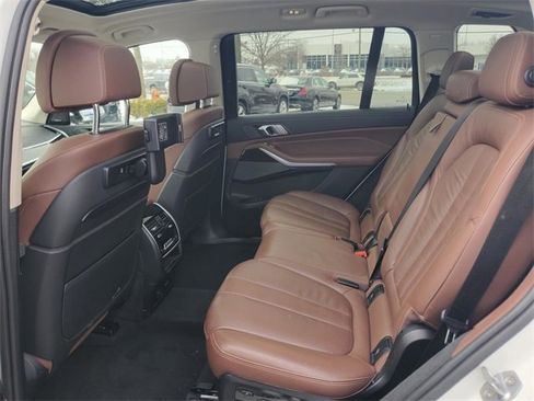 Used 2020 BMW X7 xDrive40i w/ Premium Package image 27