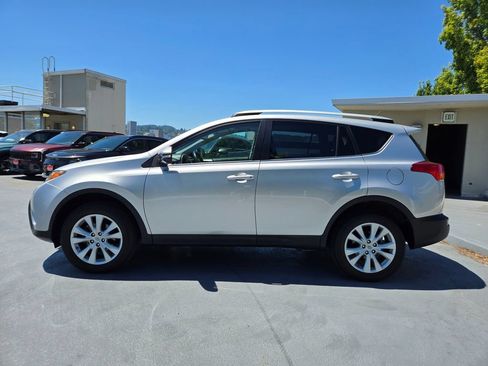 Used 2014 Toyota RAV4 Limited w/ Technology Package AWD/4WD image 7