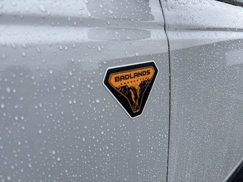 New 2026 Ford Bronco Badlands AWD/4WD image 11