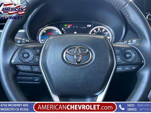Used 2024 Toyota Venza LE AWD/4WD image 31