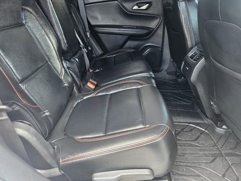 Used 2022 Chevrolet Blazer LT w/ Redline Edition FWD image 16