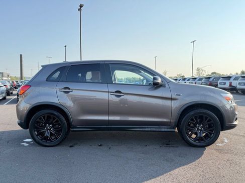 Used 2017 Mitsubishi Outlander Sport ES AWD/4WD image 4