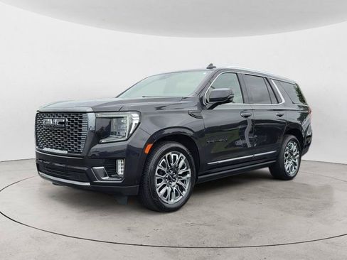 Used 2023 GMC Yukon Denali Ultimate AWD/4WD image 7