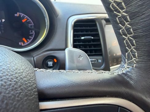 Used 2015 Jeep Grand Cherokee Overland image 30
