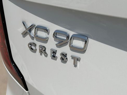 New 2026 Volvo XC40 B5 Plus w/ Climate Package AWD/4WD image 9