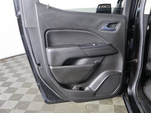 Used 2016 GMC Canyon SLT w/ Driver Alert Package image 18