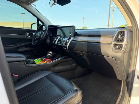 Used 2021 Kia Sorento EX w/ Panoramic Sunroof Package AWD/4WD image 35
