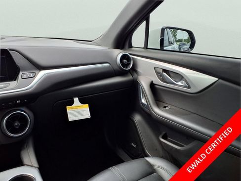 Used 2022 Chevrolet Blazer LT w/ Sound & Technology Package AWD/4WD image 25