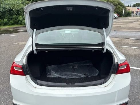 Used 2018 Chevrolet Malibu LS FWD image 7
