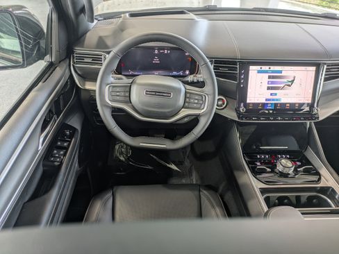 New 2026 Jeep Grand Wagoneer L Limited image 17