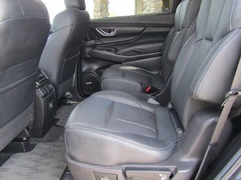 Used 2024 Subaru Ascent Limited w/ Technology Package AWD/4WD image 11