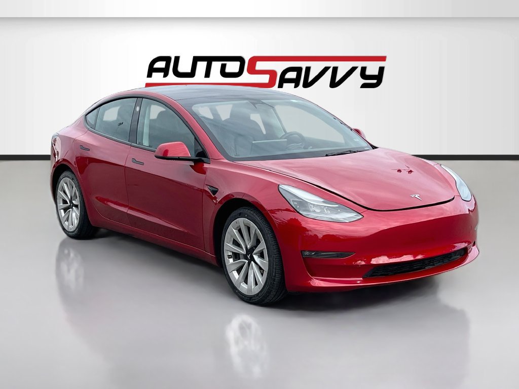 Used 2023 Tesla Model 3 Standard Range RWD image 1
