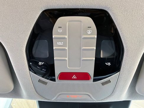 Used 2025 Kia K4 FWD image 15