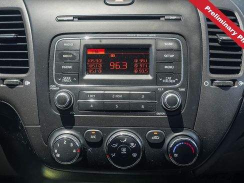 Used 2016 Kia Forte LX FWD image 18