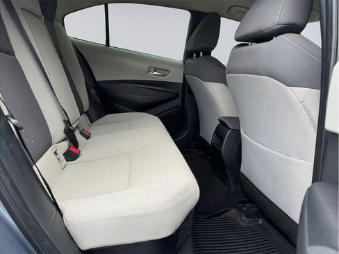 Used 2021 Toyota Corolla LE image 23