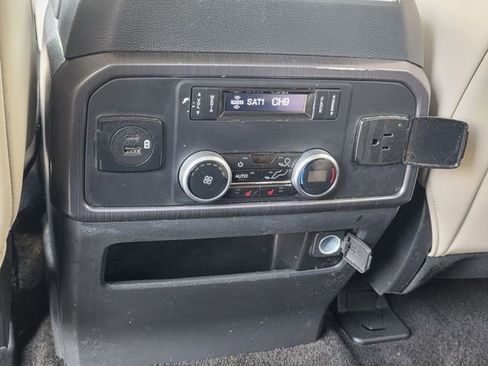 Certified 2023 Ford Expedition Platinum image 19