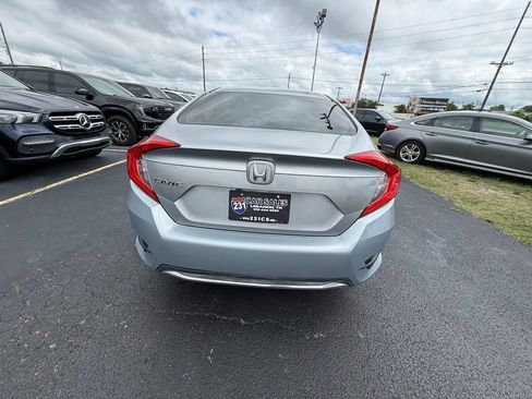 Used 2019 Honda Civic LX image 4