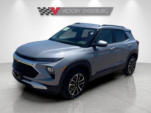 Used 2025 Chevrolet TrailBlazer LT AWD/4WD image 4