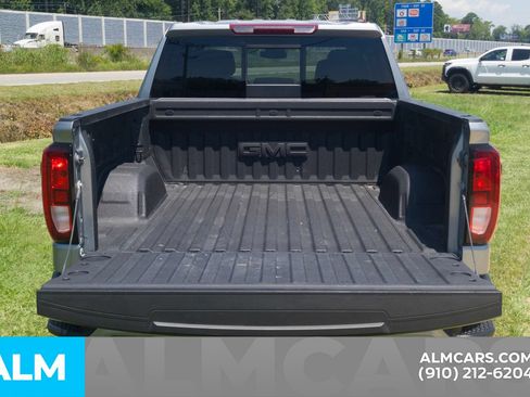 Used 2025 GMC Sierra 1500 Elevation w/ Elevation Premium Package AWD/4WD image 9
